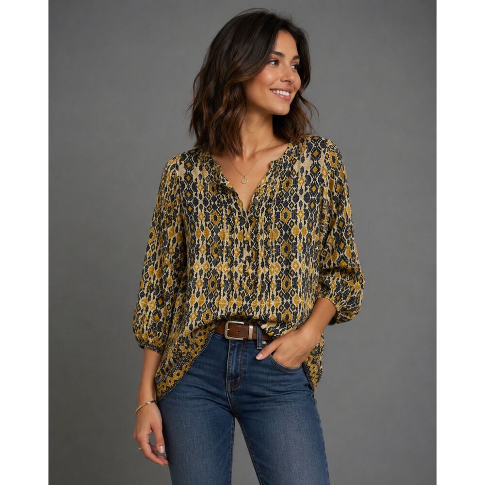 Rose & Olive Blouse Women Size L  Yellow Gray 3/4 Sleeve Geometric Vacation